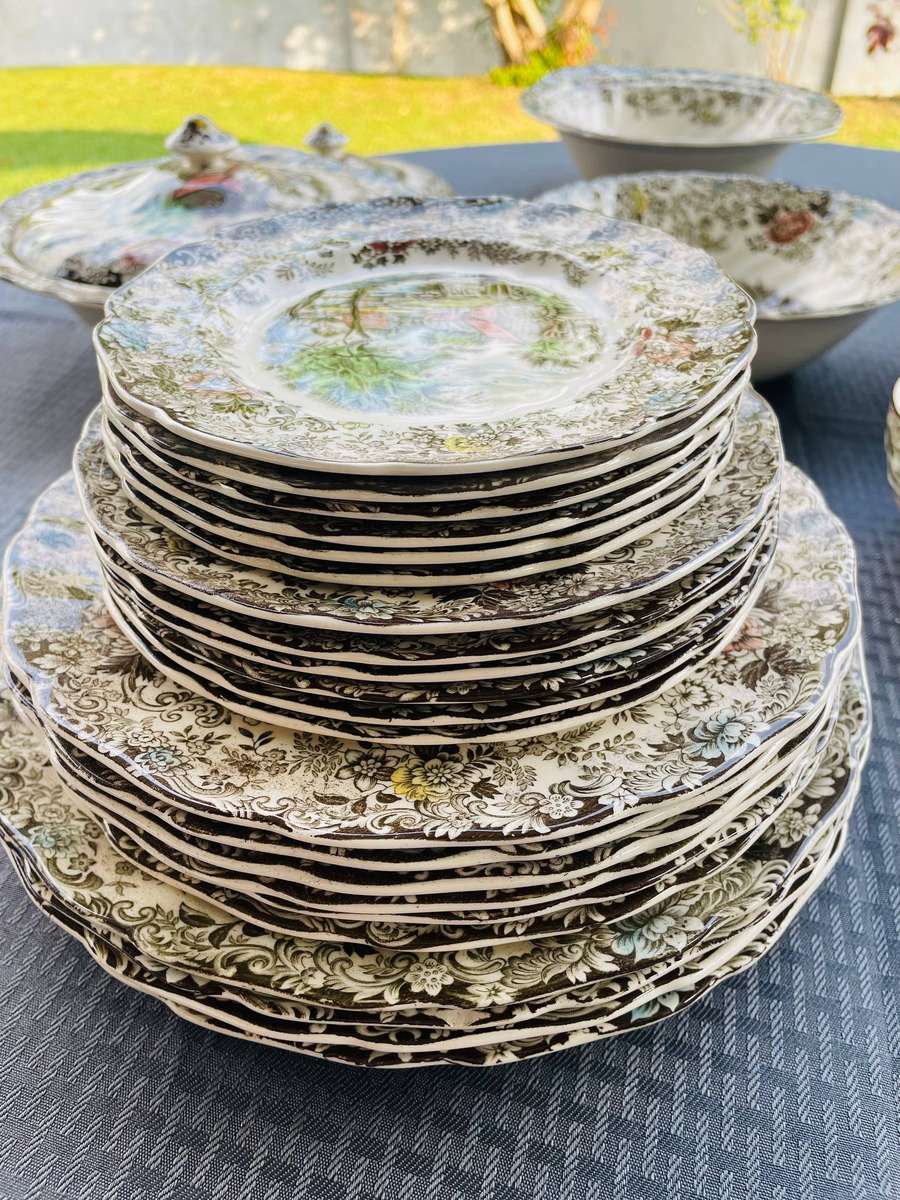 Mill Stream Johnson Brothers Dinner Set