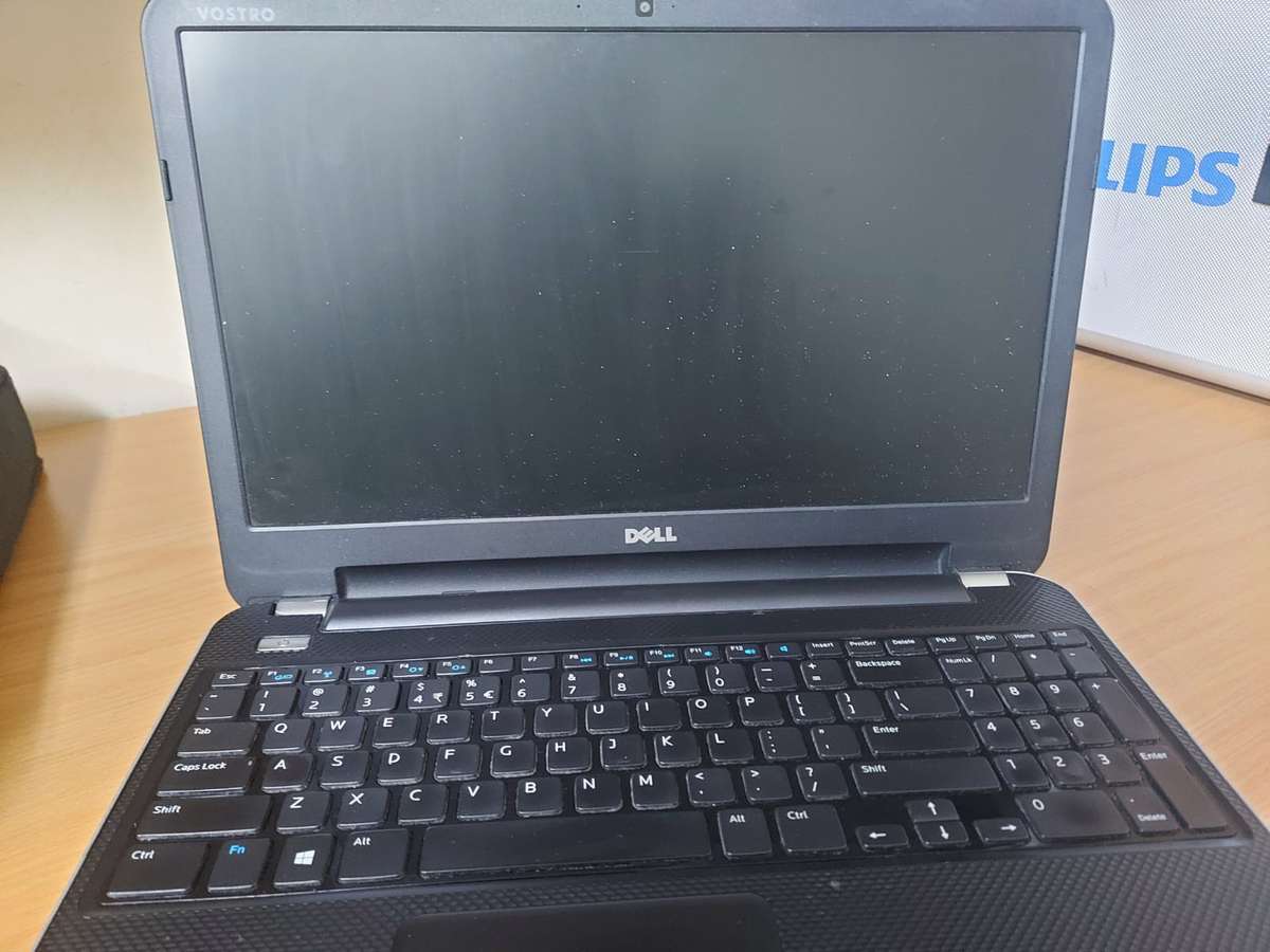 DELL VOSTRO 2521 - SELLING FOR PARTS