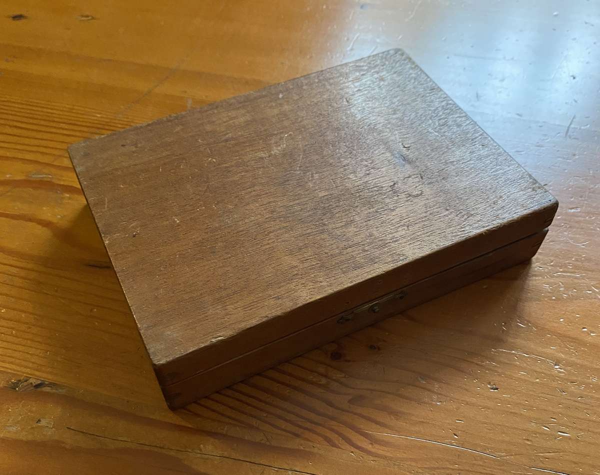 Vintage Surgery knives with blades