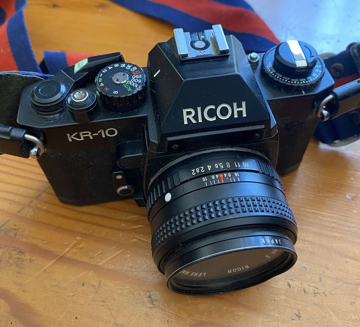 Vintage RICOH KR 10 camera with flash