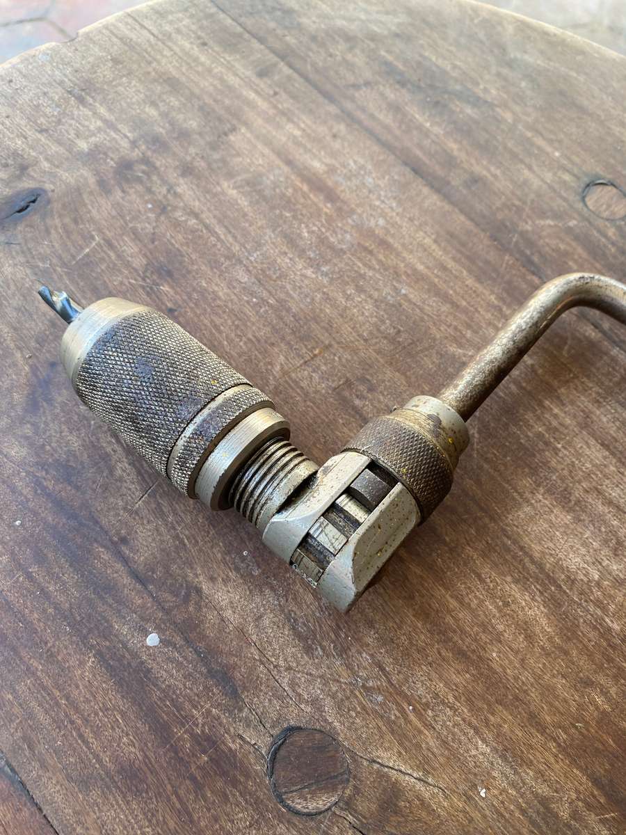 VINTAGE HAND DRILL