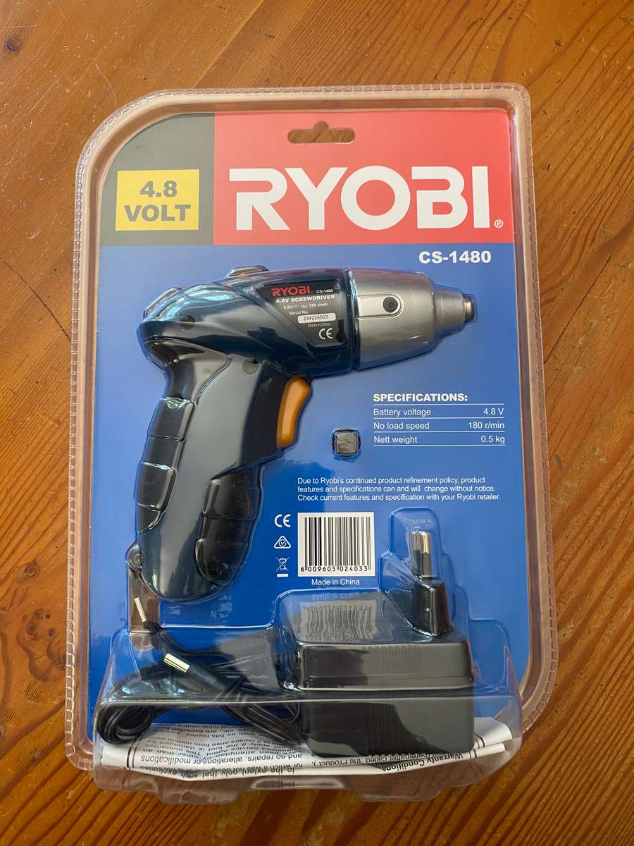 RYOBI CORDLES SCREW DRIVER