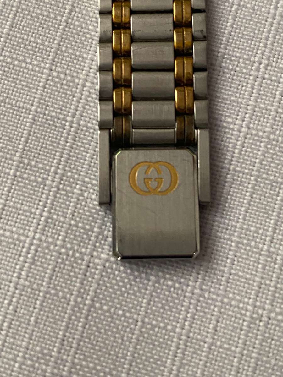 VINTAGE LADIES GUCCI WATCH