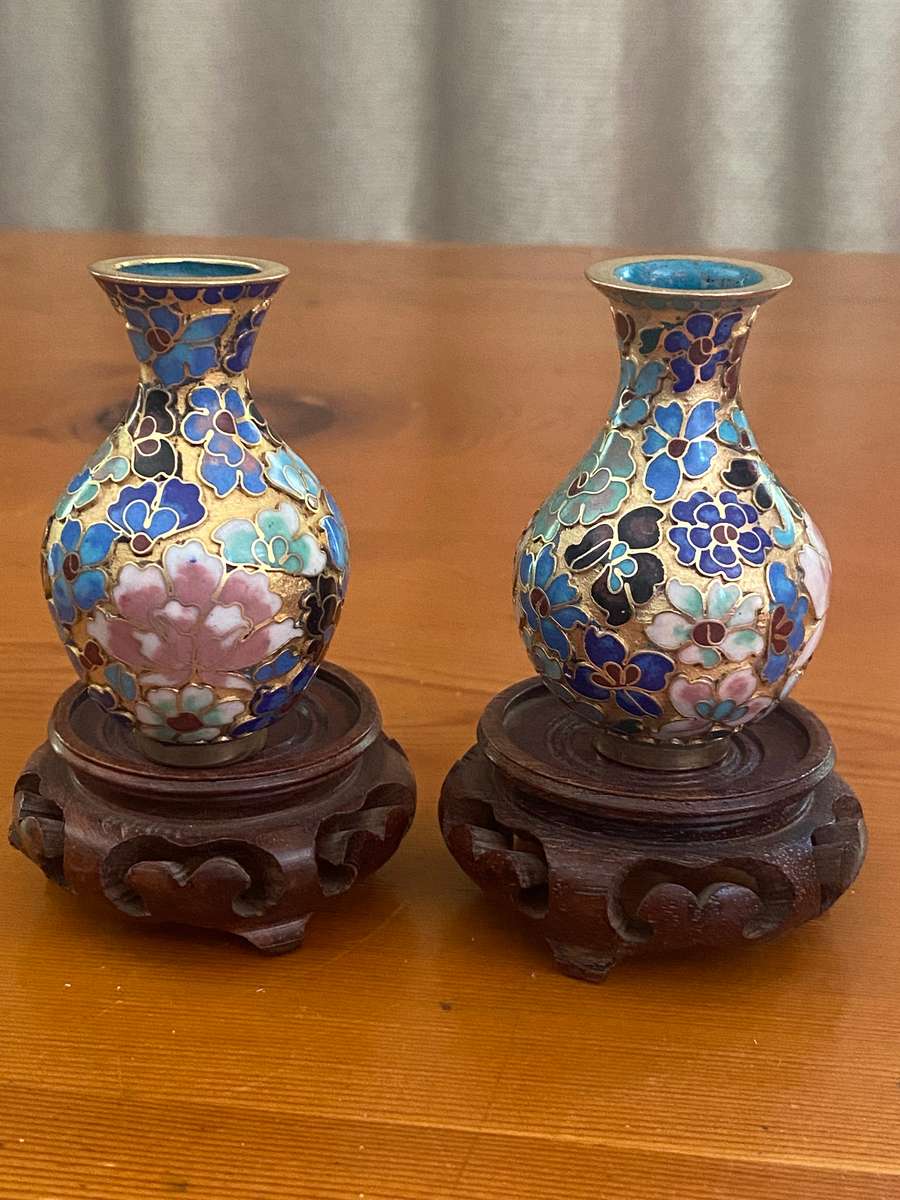 TWO SMALL CLOISONNE POTS