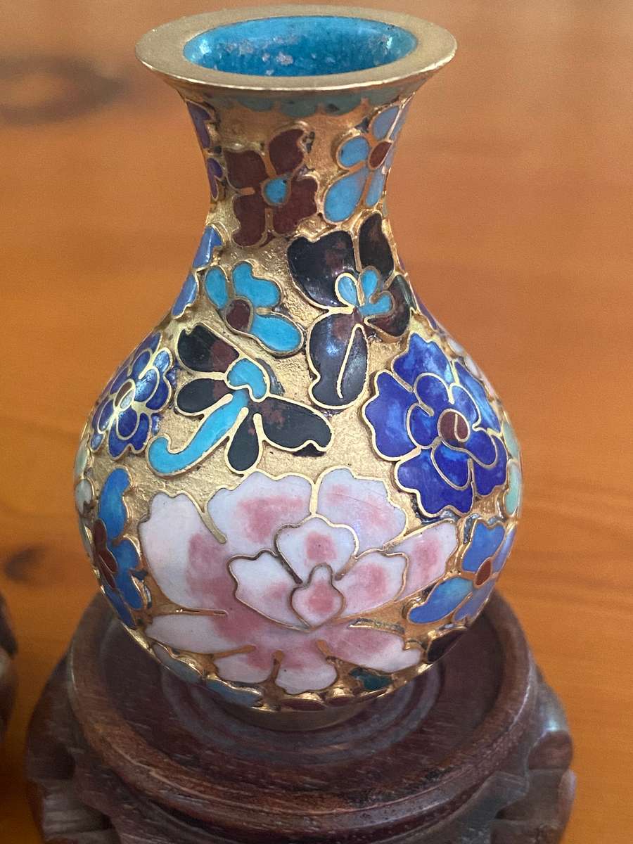 TWO SMALL CLOISONNE POTS