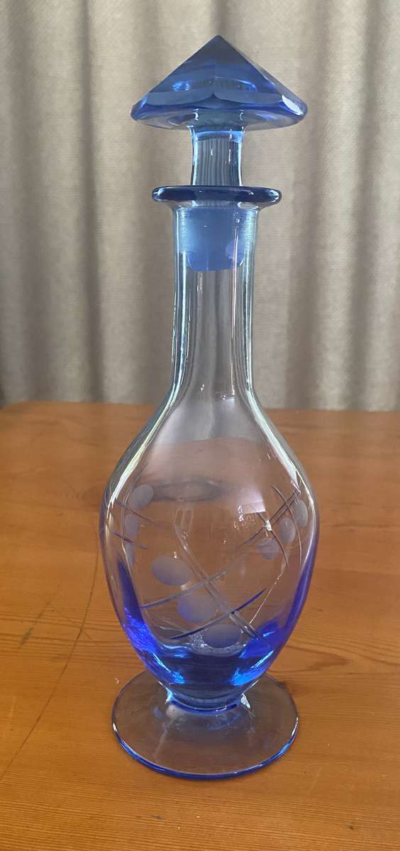 VINTAGE BLUE DECANTER