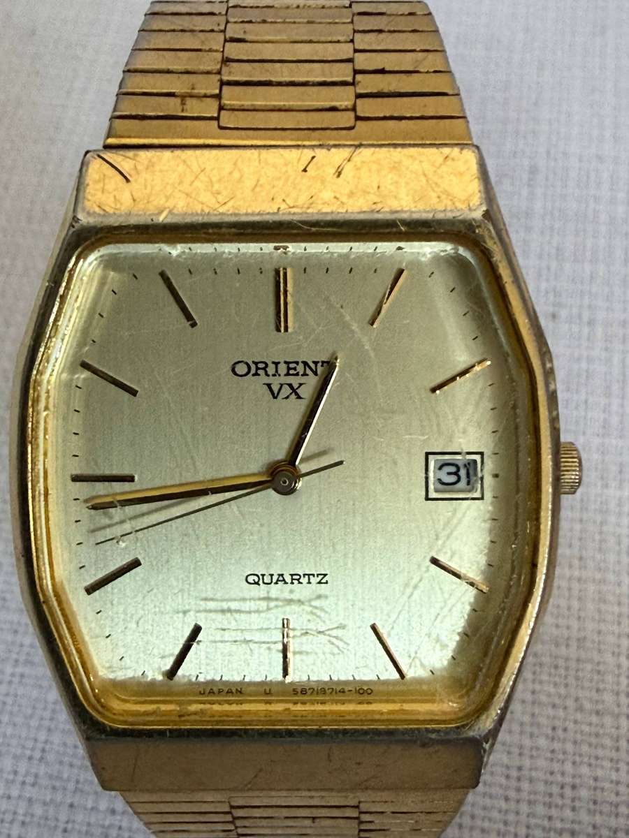 VINTAGE WRIST WATCHES