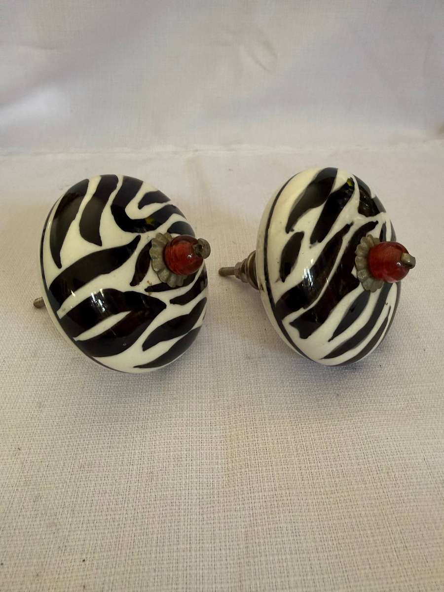 TWO LARGE DOOR KNOBS