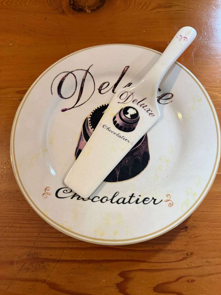 CAKE PLATE
