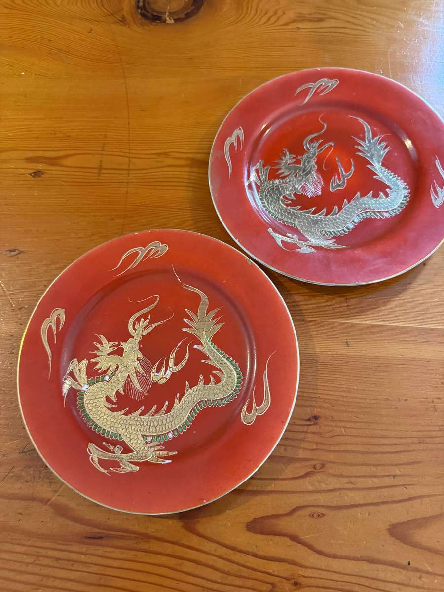JAPANESE DRAGONWARE PLATES AND CUPS