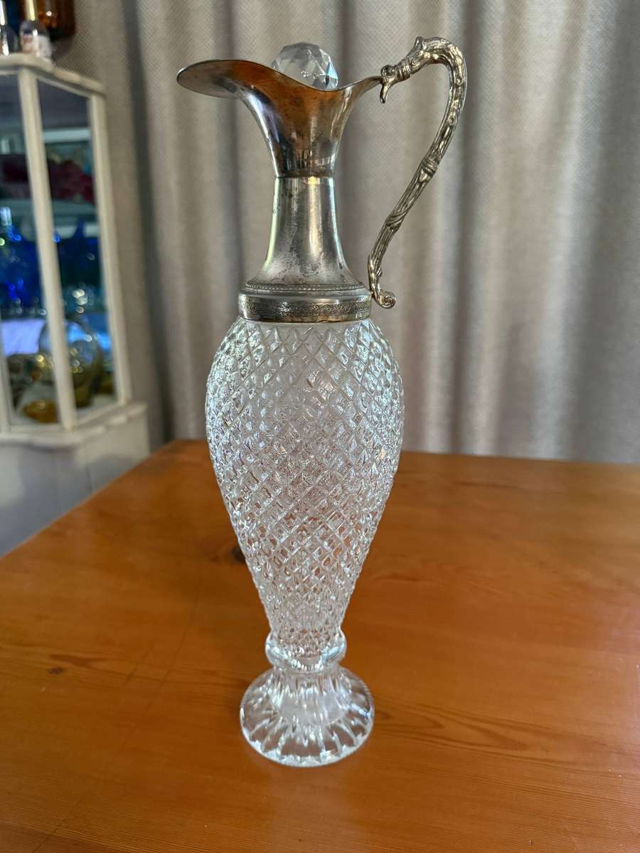 VINTAGE ITALIAN CRYSTAL WINE DECANTER