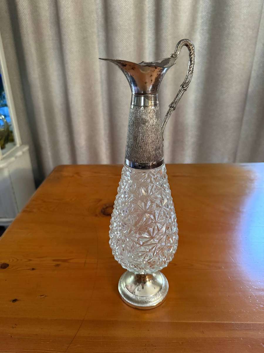 NINTAGE ITALIAN CRYSTAL AND SILVER PLATED DECANTER