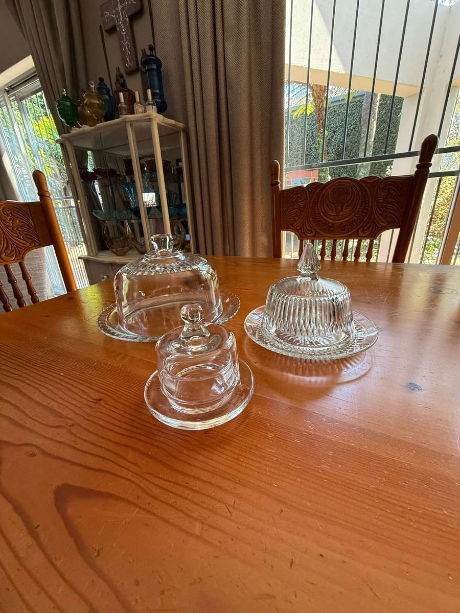 CHEESE OR BUTTER DISHES