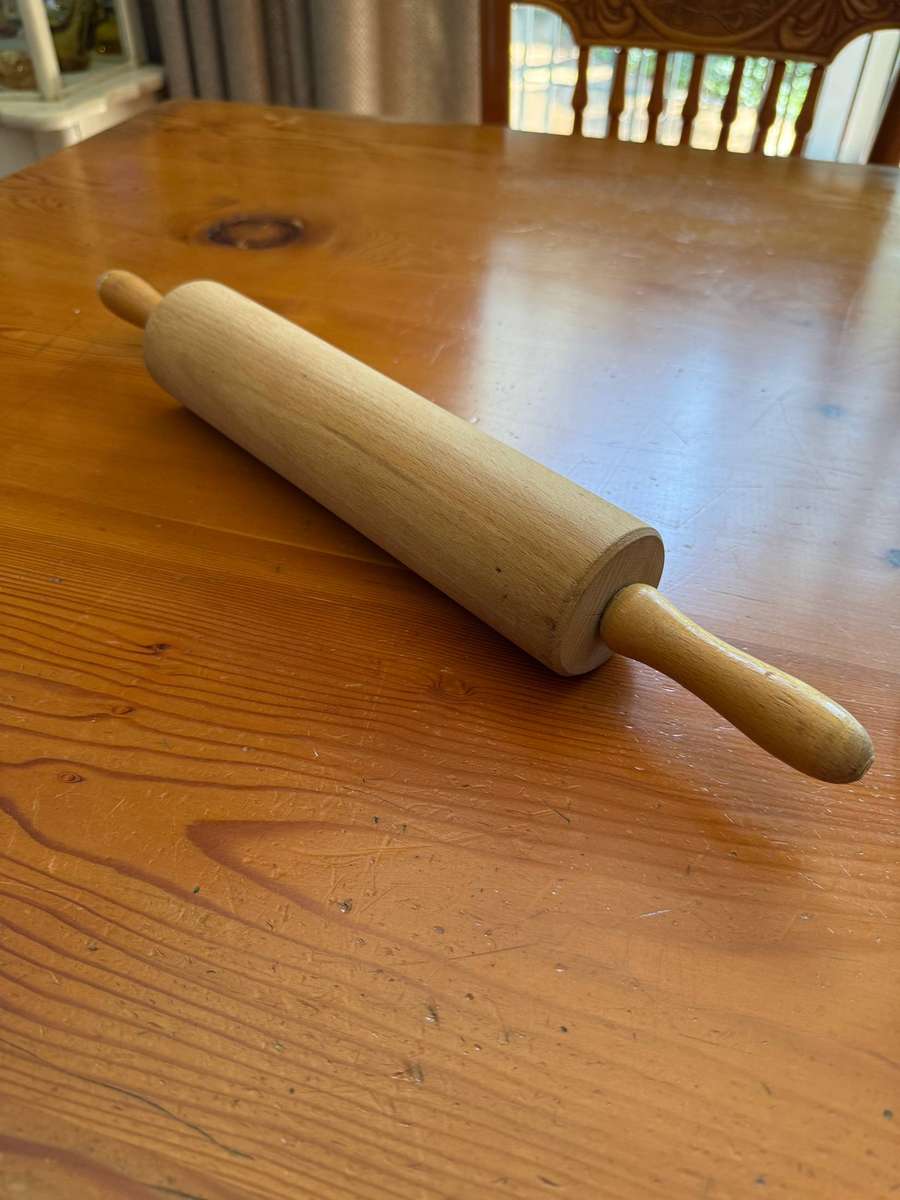 VINTAGE ROLLING PIN