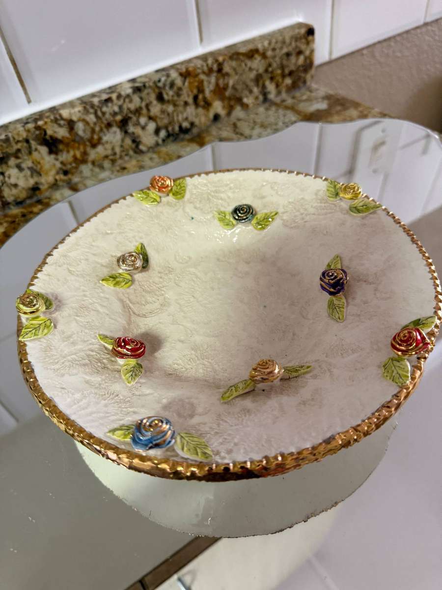 POTTERY DISH