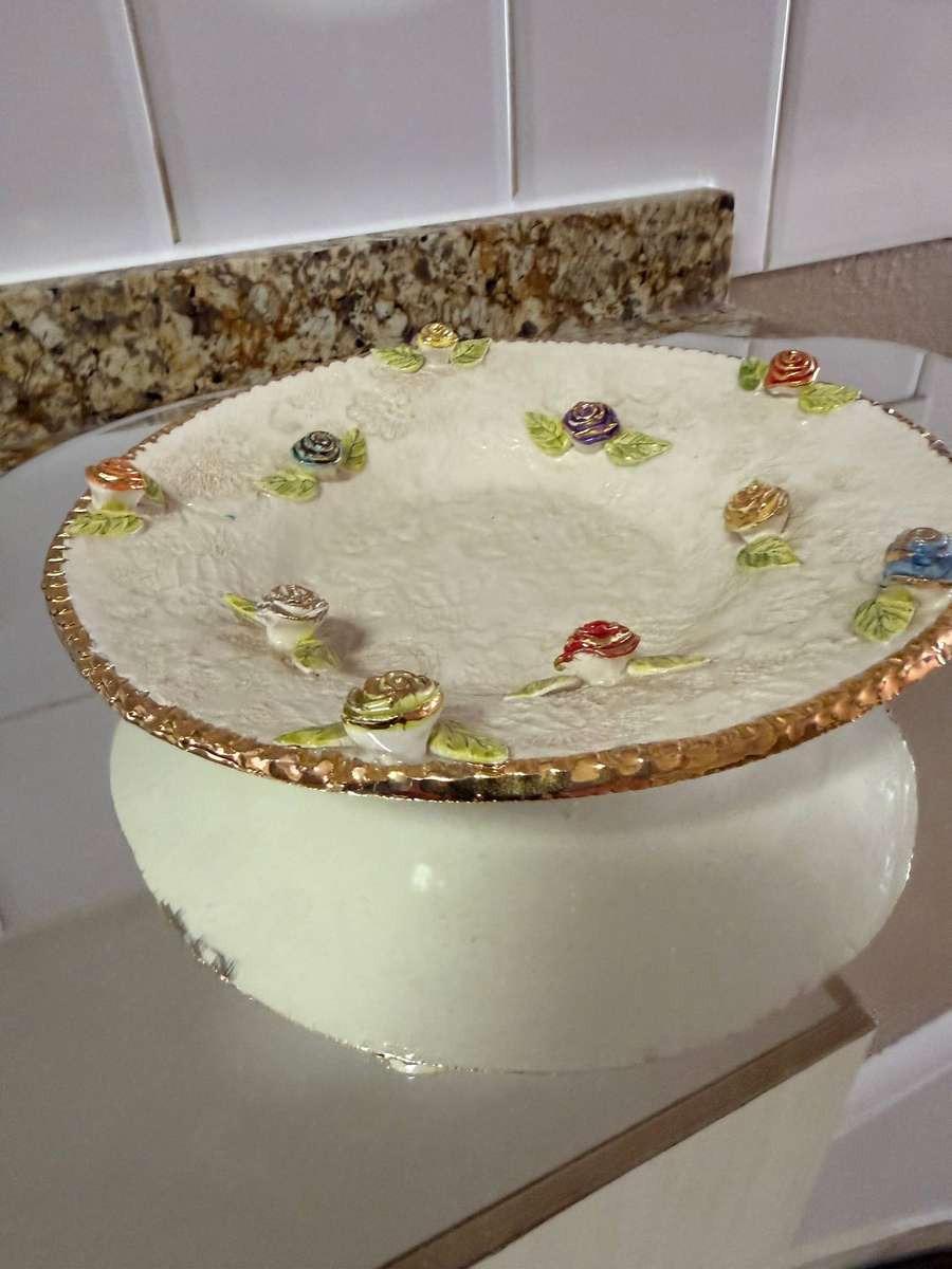 POTTERY DISH