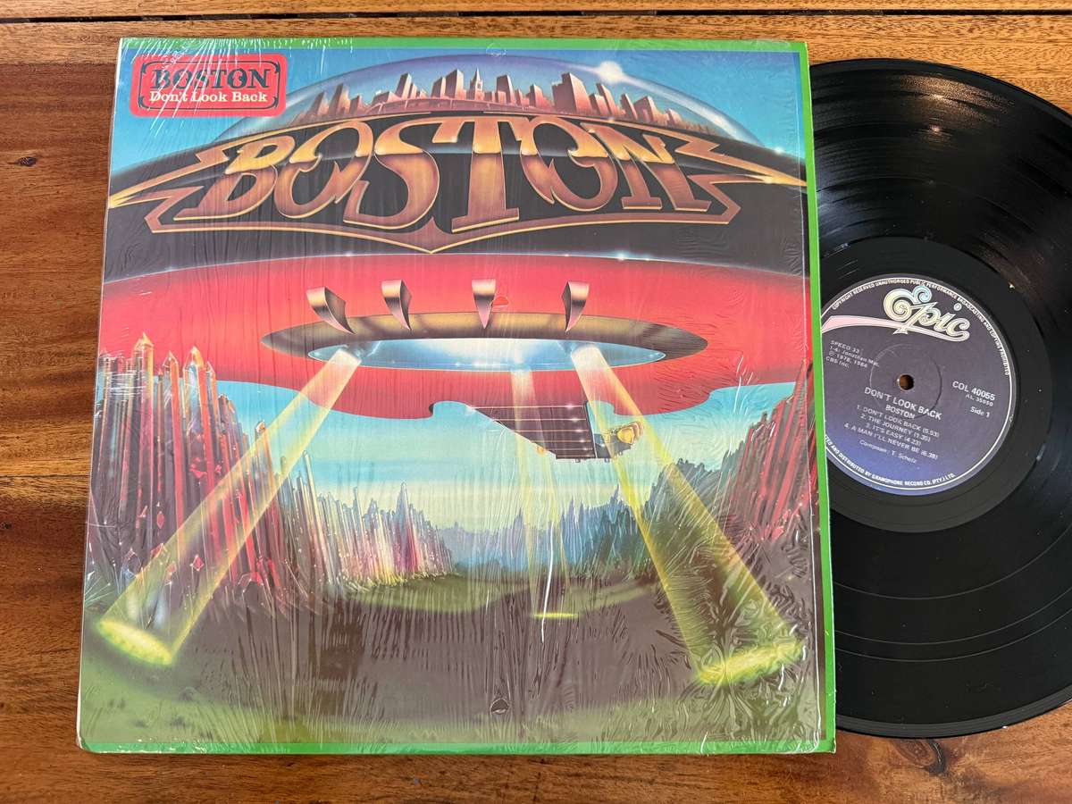 Boston - Don't Look Back COL40055 (SA) VG+/VG+ Still in shrink