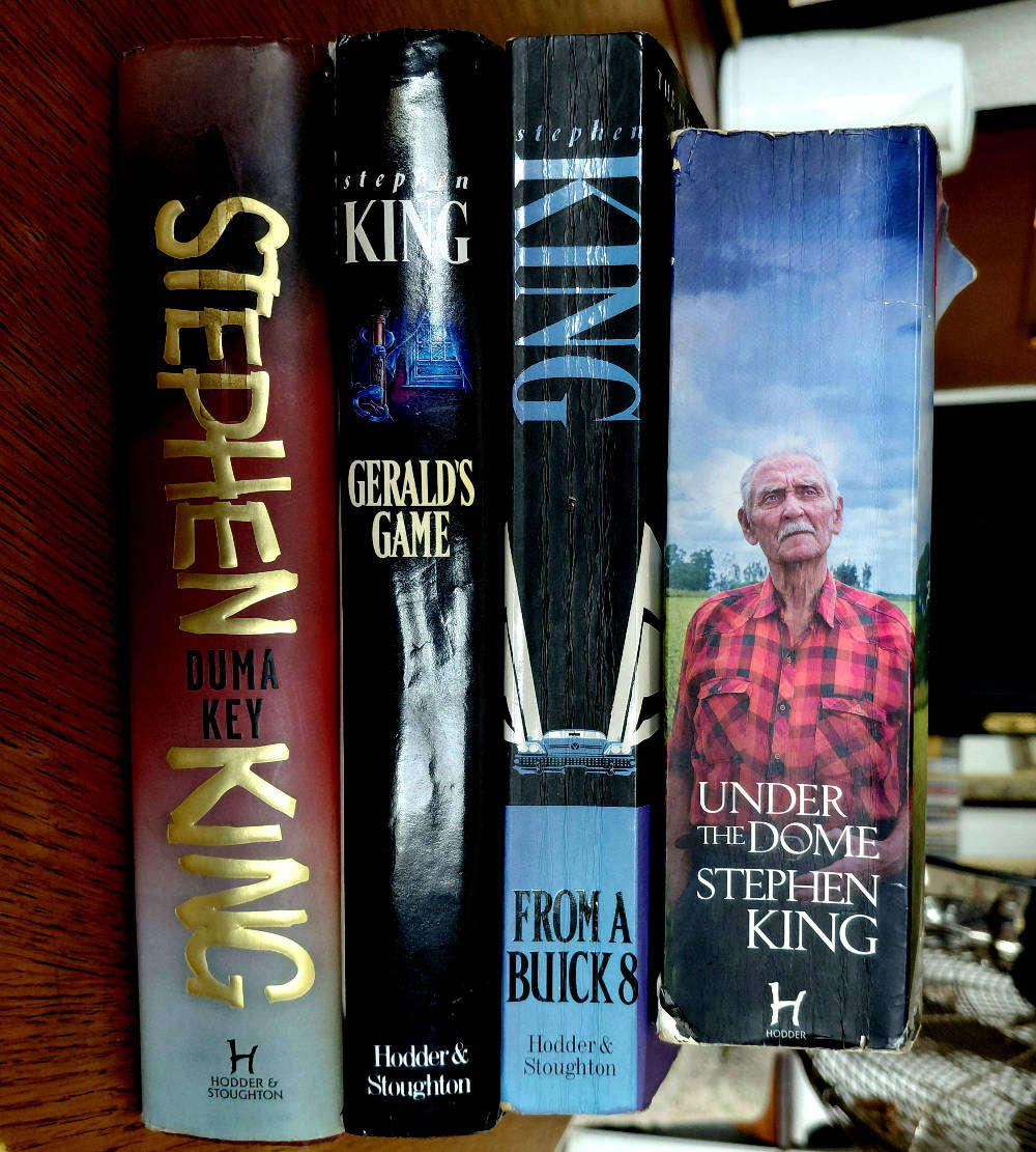 Stepen King collection of 4 books