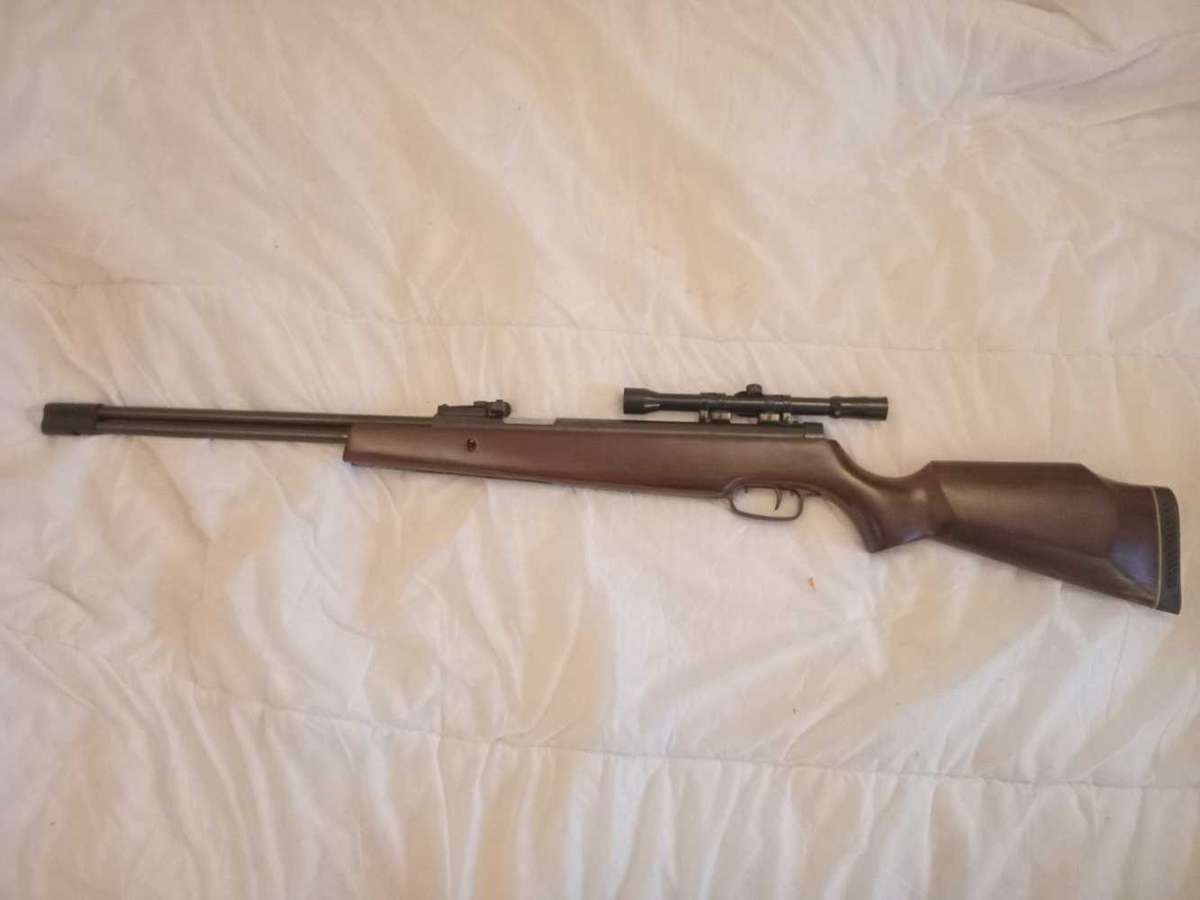High powered spring loaded air rifle