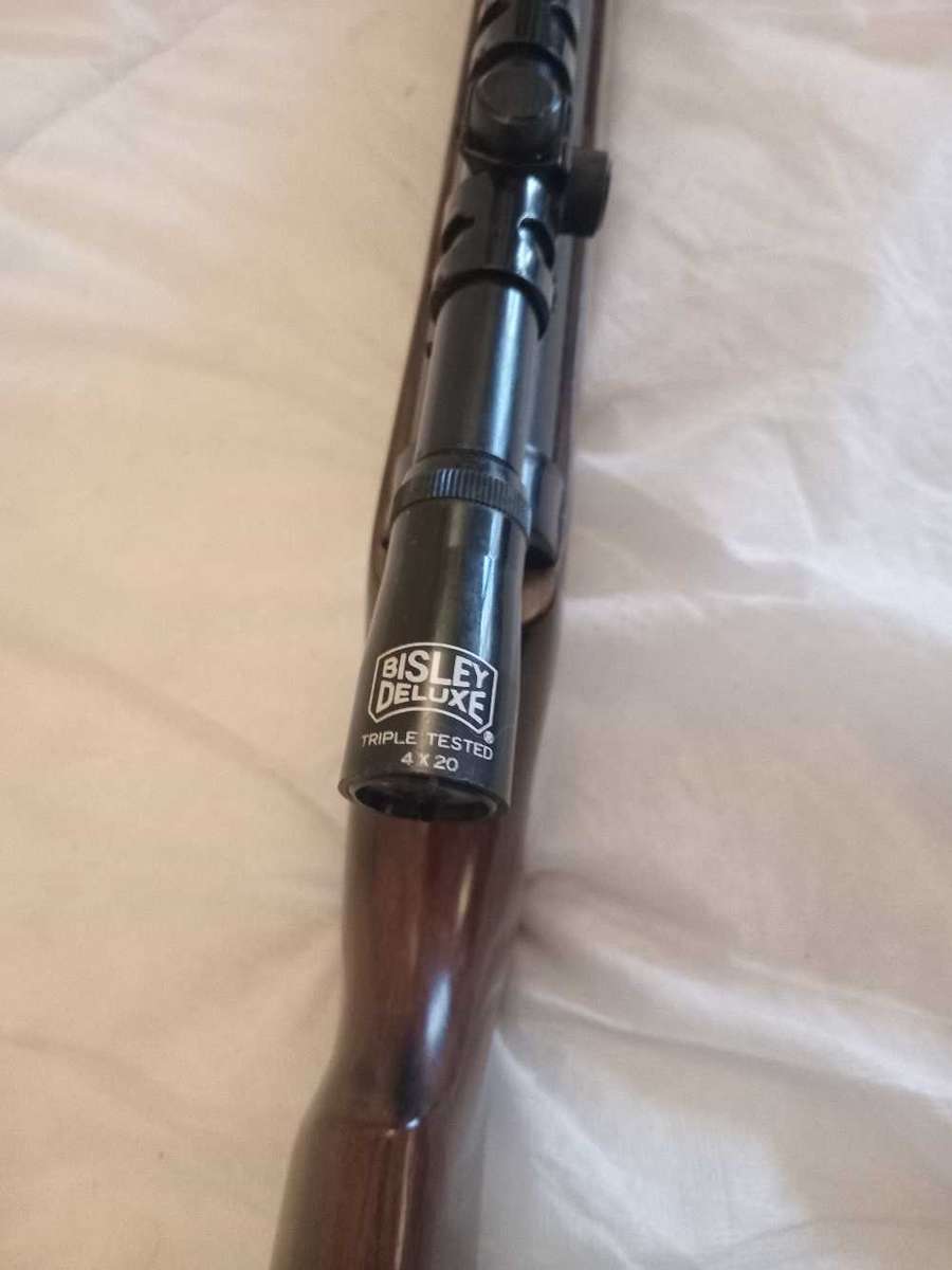 High powered spring loaded air rifle