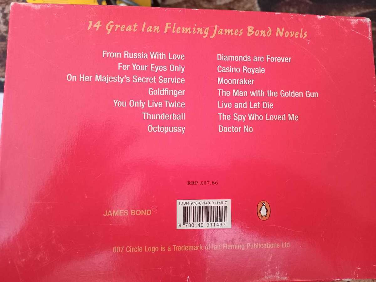 Ian Fleming, James Bond 007, The Penguin Collection, 14 book set