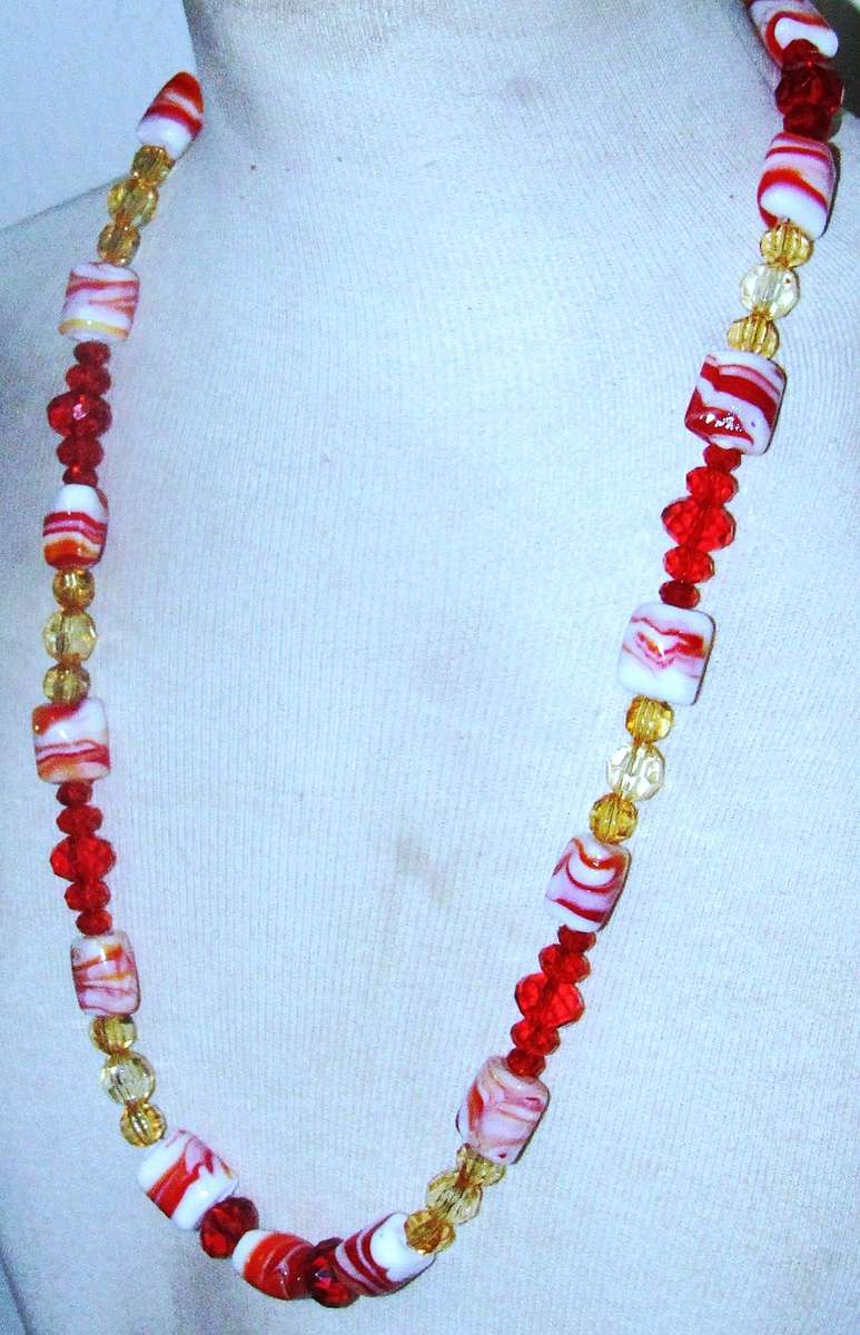 Vintage Faceted Red and Gold Beaded Necklace with Simulated Agate Beads