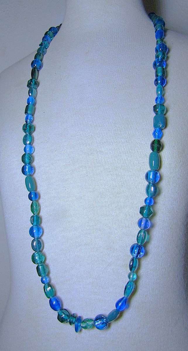 Vintage Handmade Glass Bead Necklace in Shades of Blue