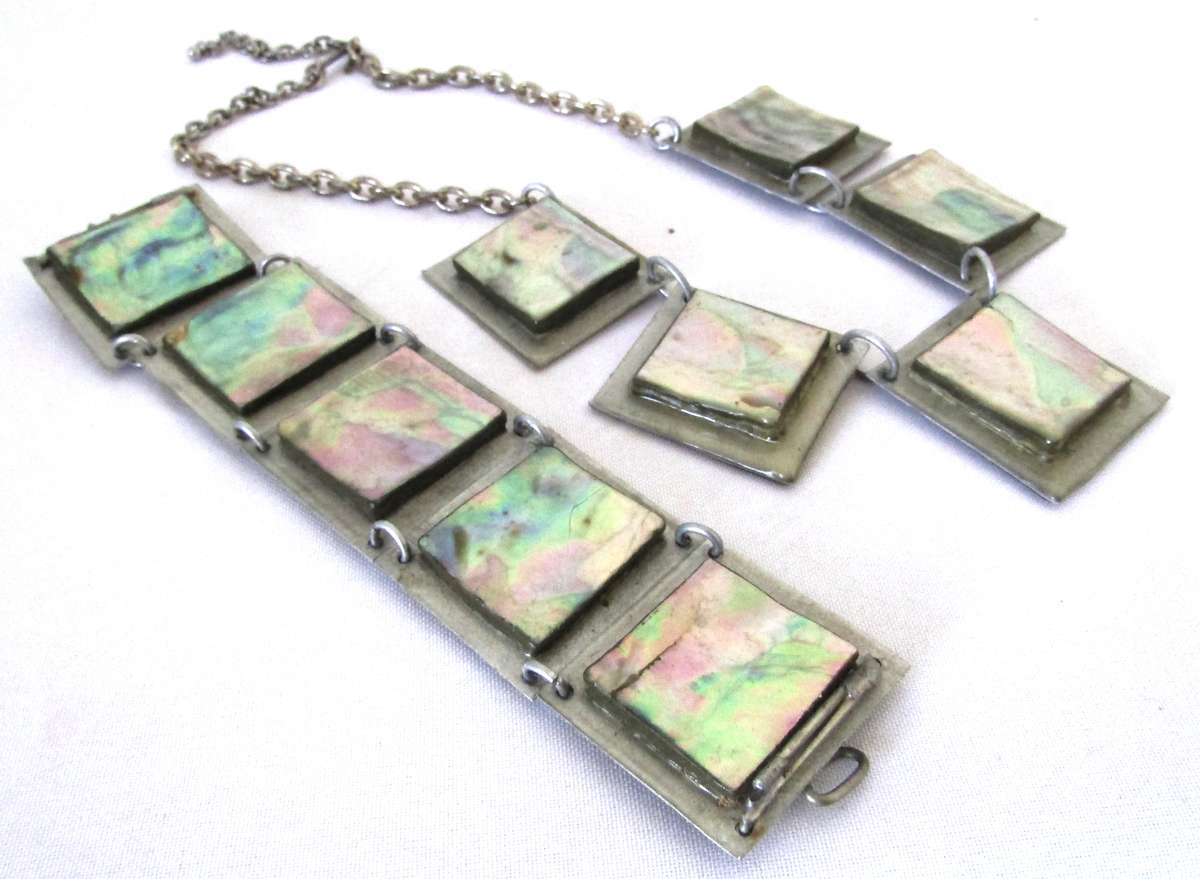 Vintage Hand-Crafted Silver-Tone Mother of Pearl Necklace and Bracelet Set