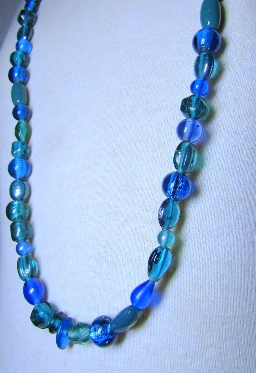 Vintage Handmade Glass Bead Necklace in Shades of Blue