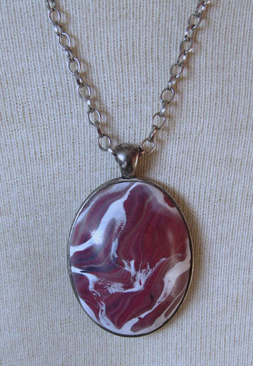 Vintage Oval Cabochon Simulated Agate & Silver Tone Pendant Necklace