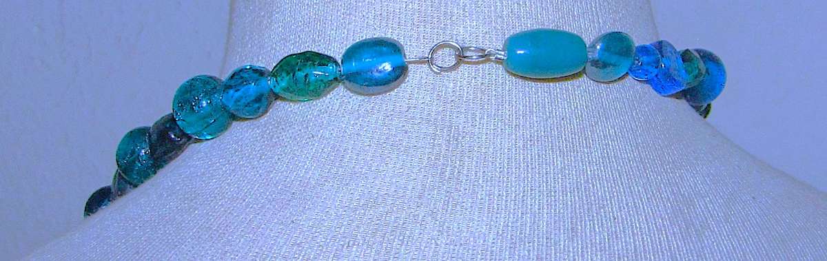 Vintage Handmade Glass Bead Necklace in Shades of Blue