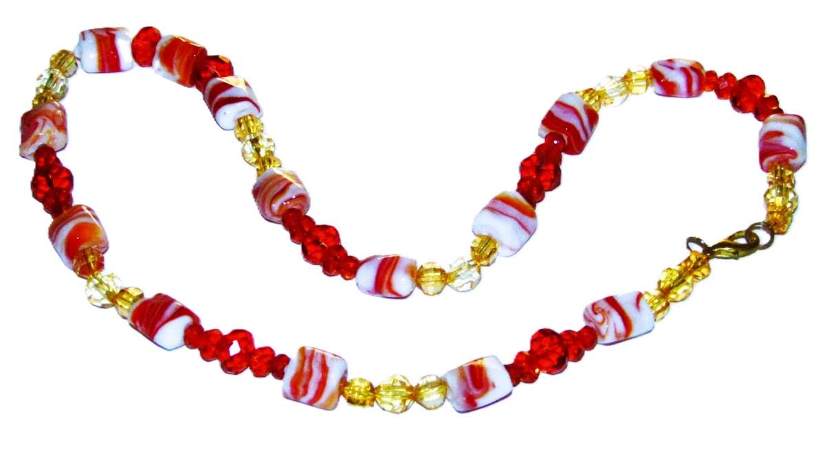 Vintage Faceted Red and Gold Beaded Necklace with Simulated Agate Beads