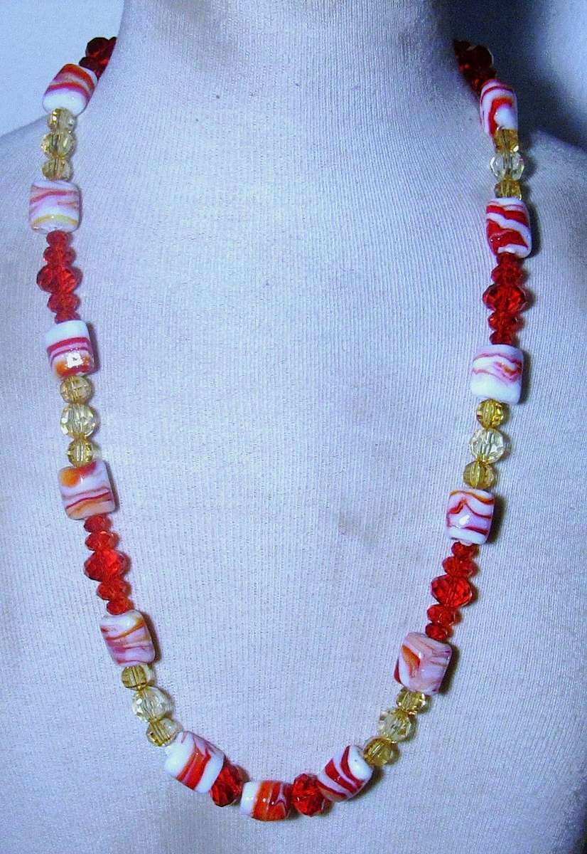 Vintage Faceted Red and Gold Beaded Necklace with Simulated Agate Beads