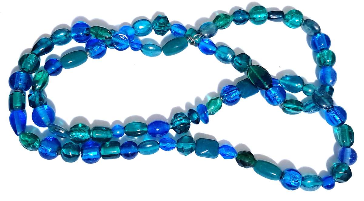 Vintage Handmade Glass Bead Necklace in Shades of Blue