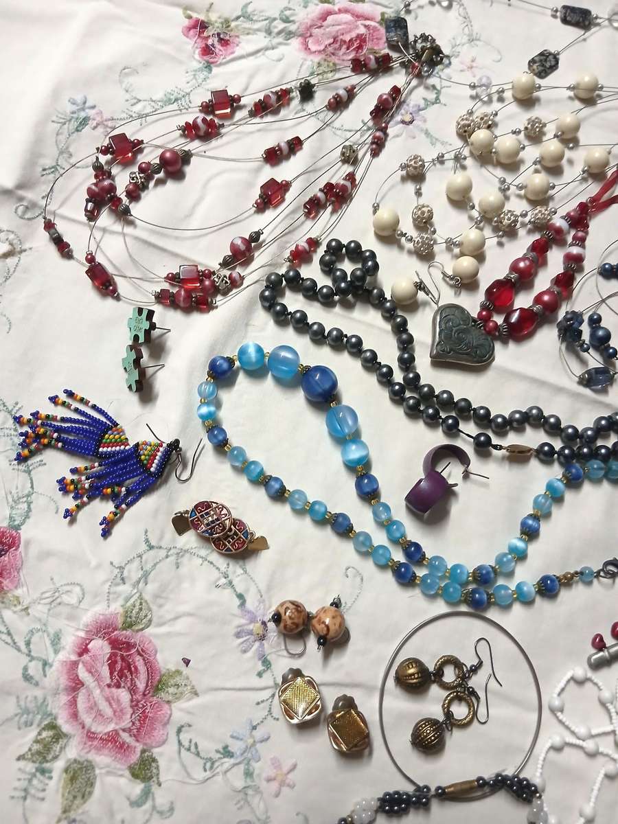 Job Lot Eclectic Vintage Costume Jewellery | Mixed Styles | Necklaces, Bracelets, Earrings & More