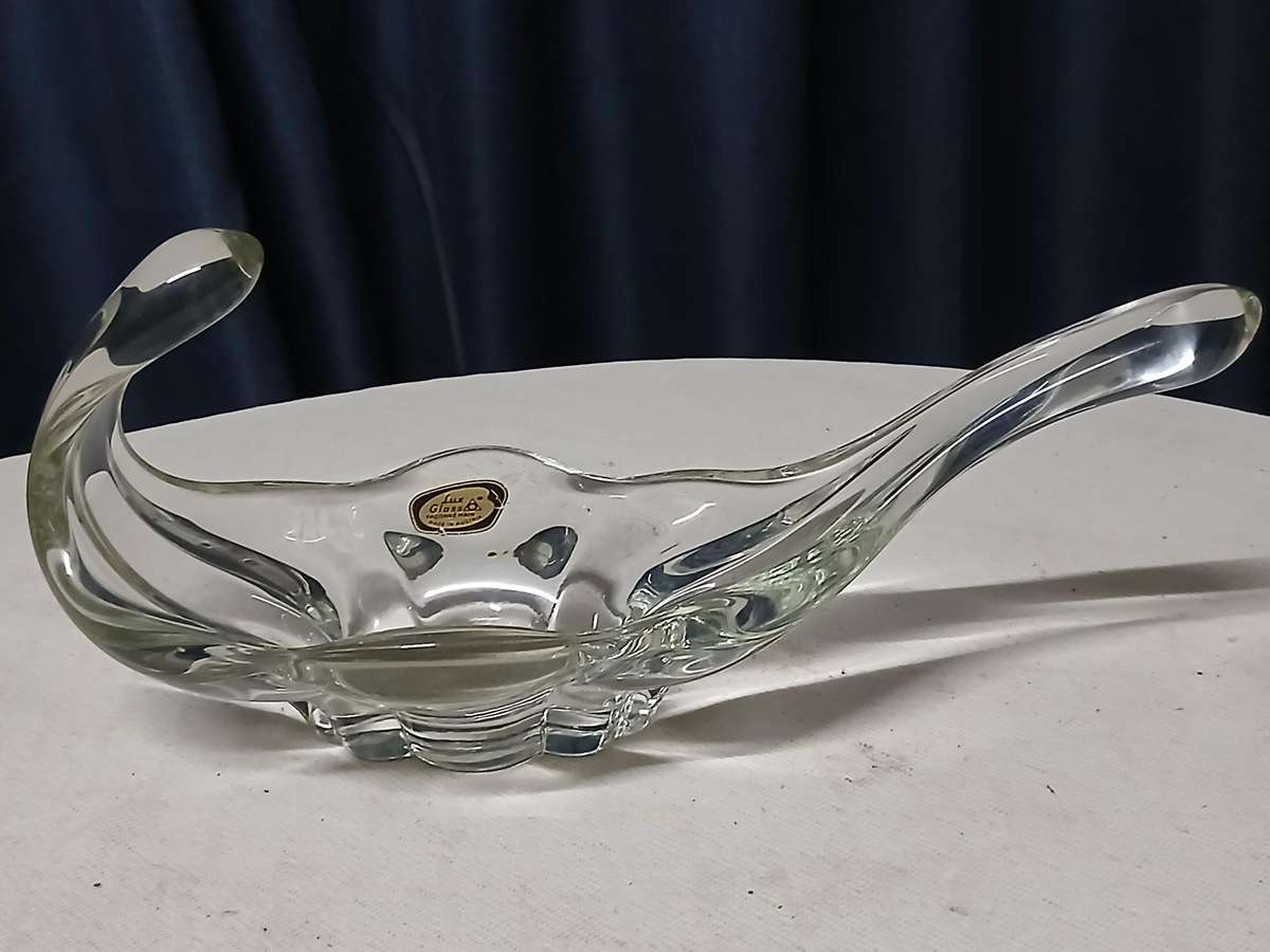 Exquisite Vintage Austrian Lux Glass Hand-Fashioned Art Bowl / Sculpture