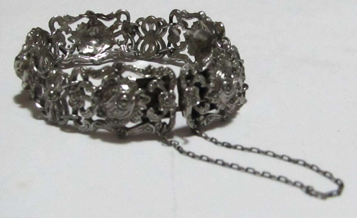 Vintage Silver-Plated Filigree Marcasite Bracelet with Art Nouveau & Art Deco Elegance