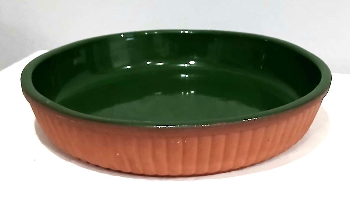 Vintage Terracotta Pie Dish with Emerald Green Glaze | Unmarked | 25cm