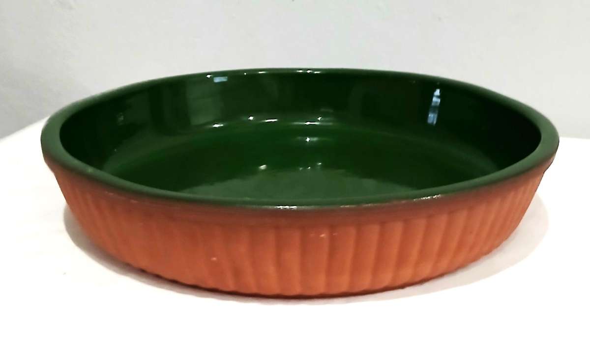 Vintage Terracotta Pie Dish with Emerald Green Glaze | Unmarked | 25cm