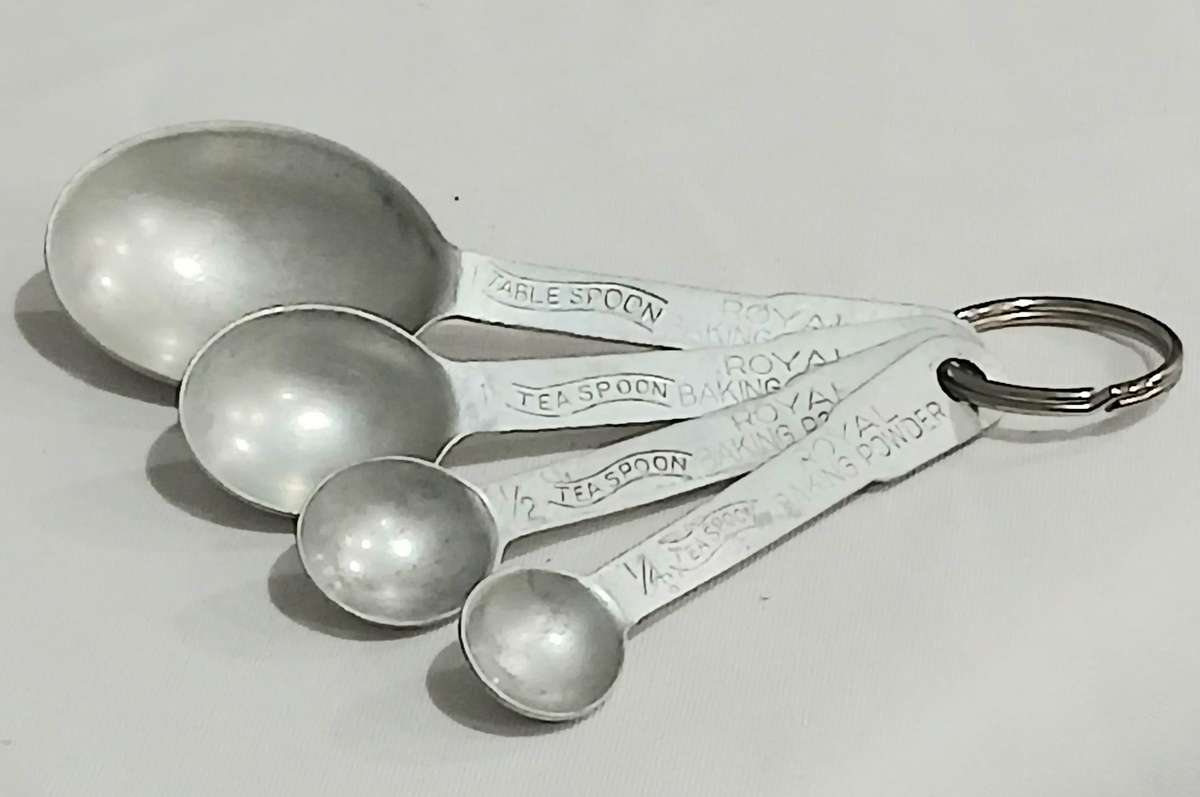 Vintage 1970s Aluminum Measuring Spoons | Royal Baking Powder Branded | Retro Kitchenalia