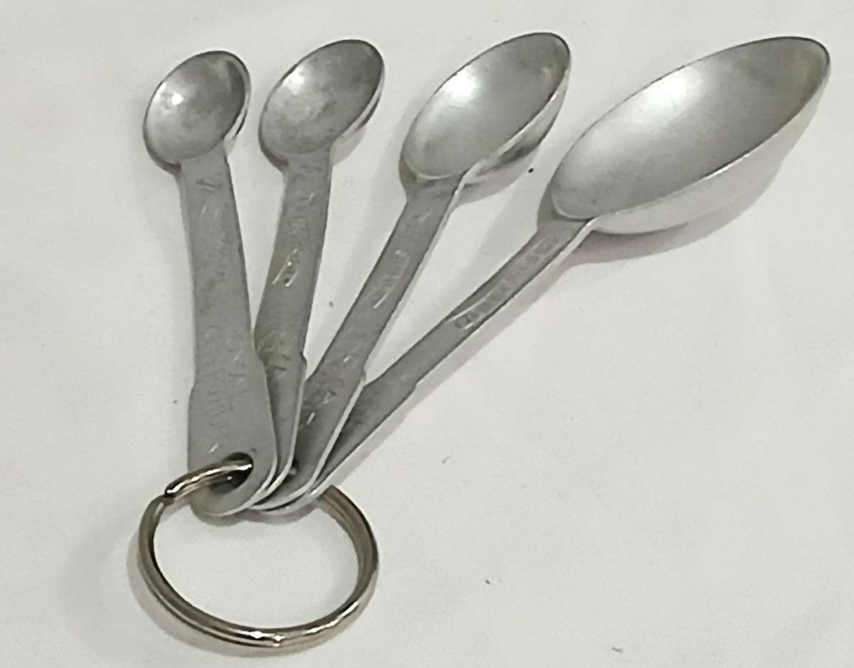 Vintage 1970s Aluminum Measuring Spoons | Royal Baking Powder Branded | Retro Kitchenalia