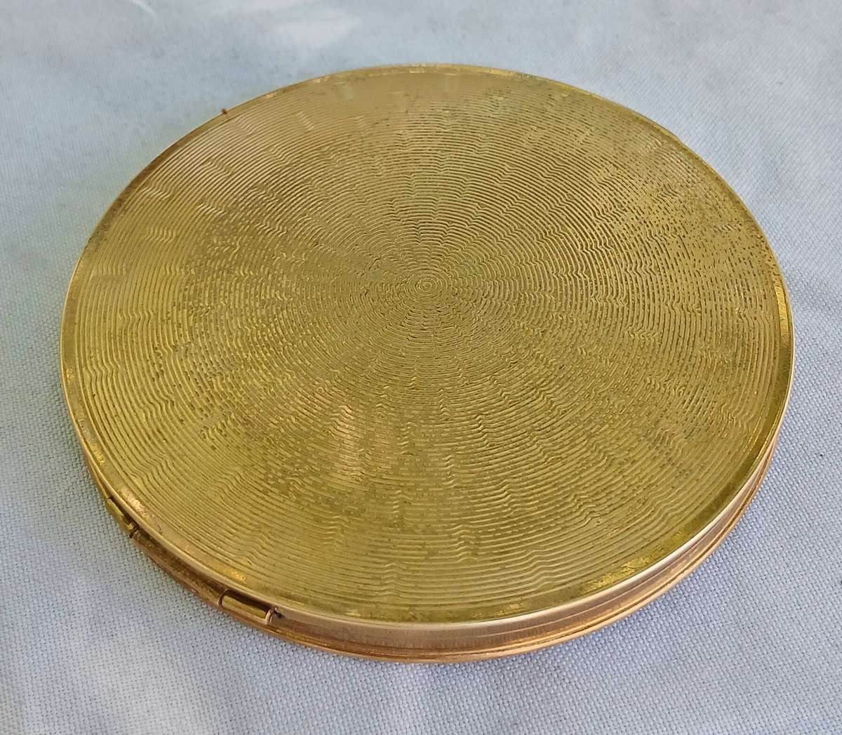Vintage 1950s Etched & Machine-Tooled Mirrored Powder Compact | Art Nouveau Inspired