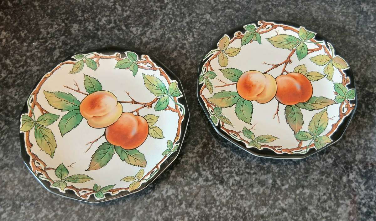 Vintage Wedgwood Peach Pattern Plates | Pair of 22.2cm Octagonal Dinner Plates