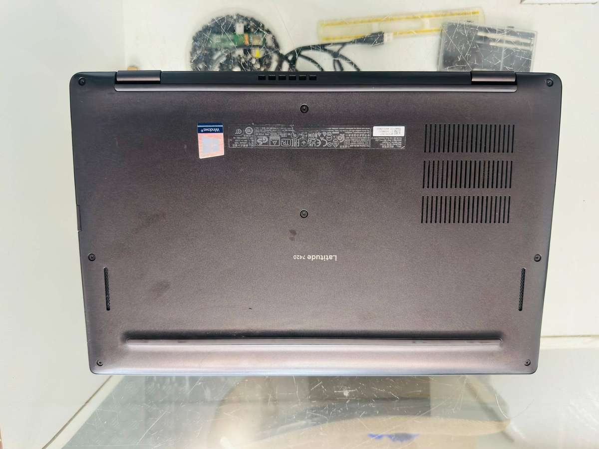 11TH GEN I7, 16GB RAM, DELL LATITUDE 7420 NOTEBOOK PC FOR SPARES OR REPAIR