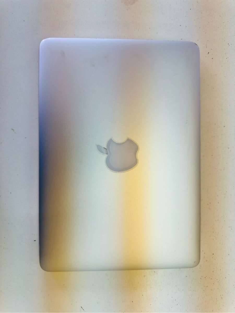 APPLE MACBOOK PRO FOR SPARES OR REPAIR