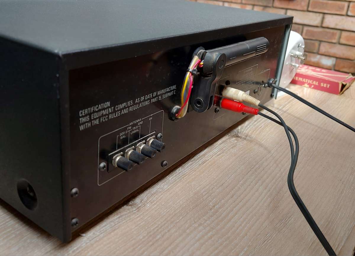 Pioneer Stereo Tuner - TX 608