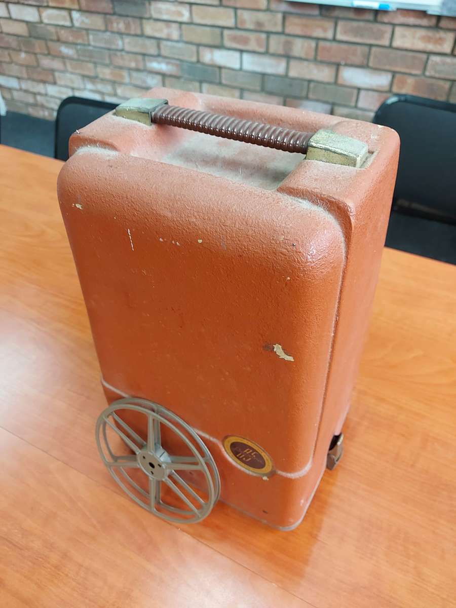 Vintage Revere 85 Projector