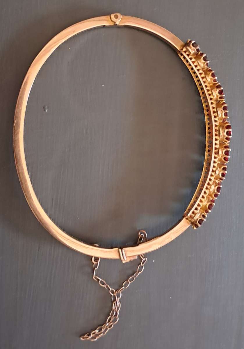 VINTAGE 9CT GOLD BRACELET