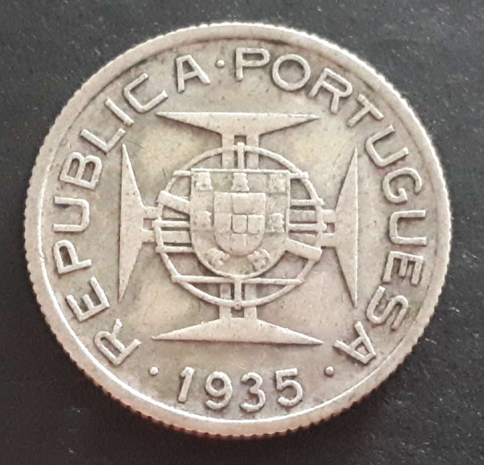 1935 Mozambique 2$50 escudo