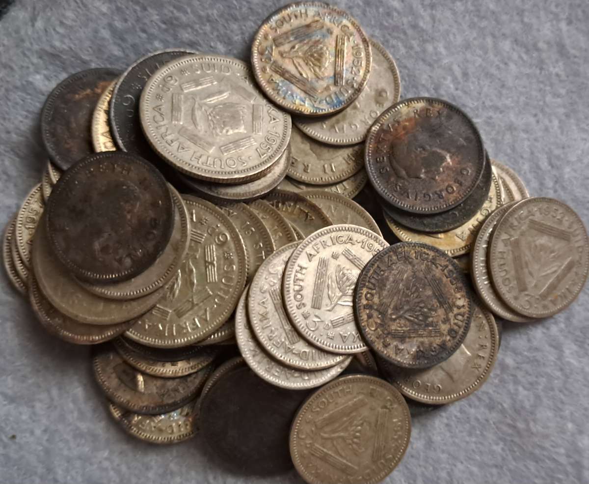 100 GRAM UNION OF SOUTH AFRICA  3 & 6 PENCE LOT